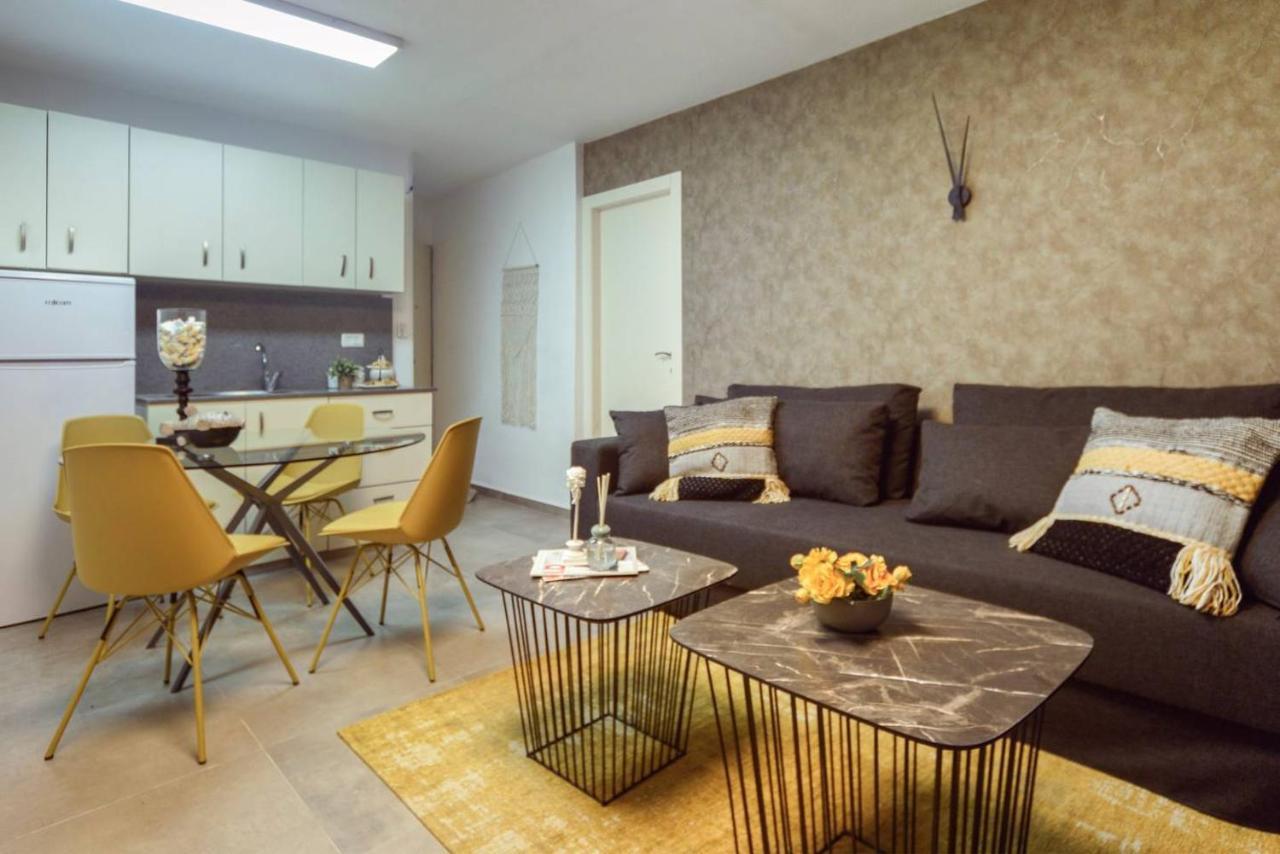 Authentic One Bedroom Apartment In City Center Єрусалим Екстер'єр фото
